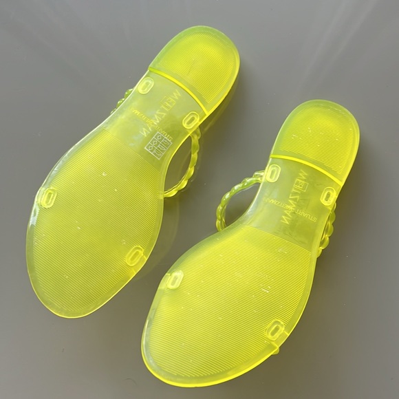 Stuart Weitzman - Picture 4 of 4